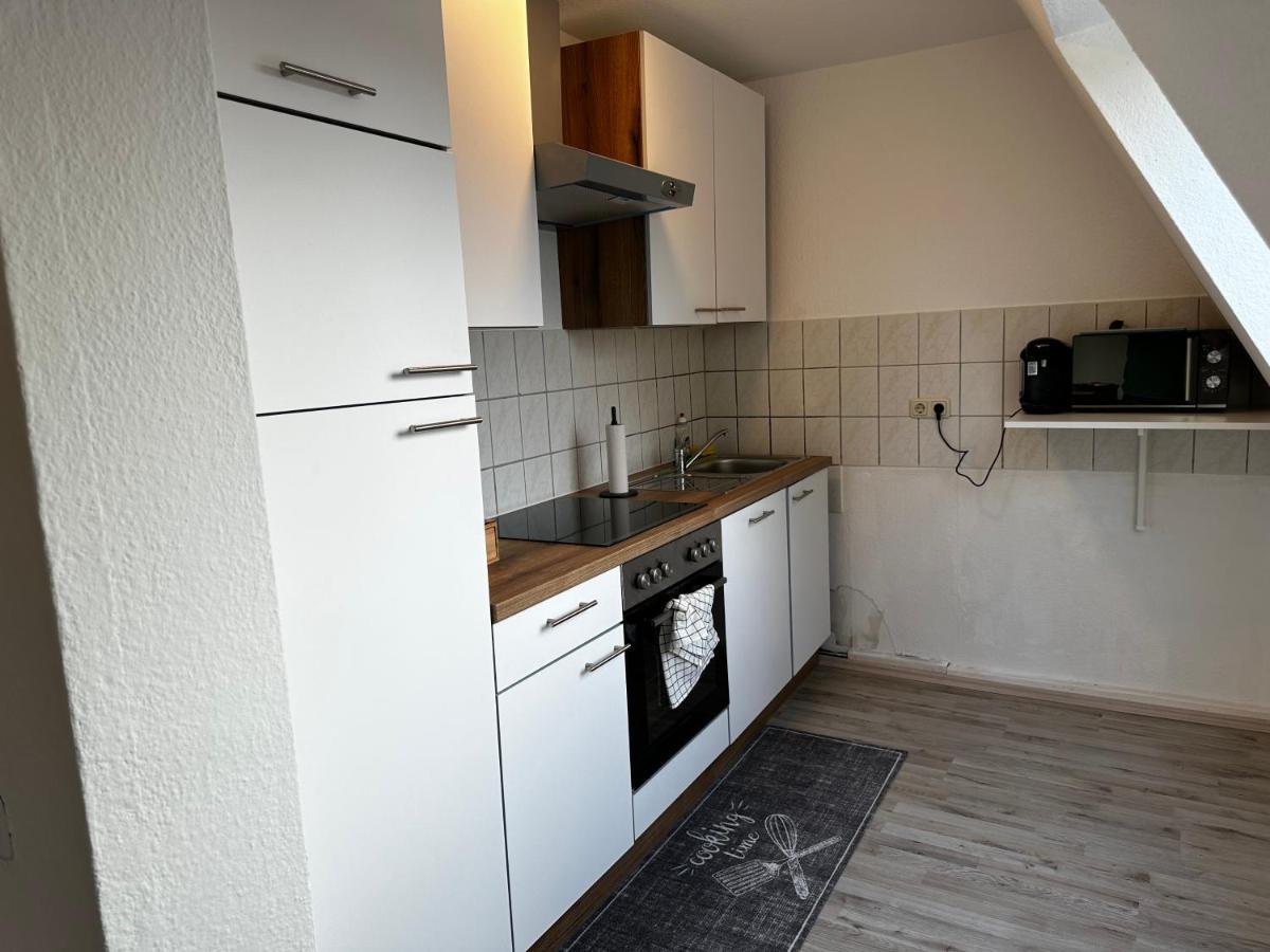 A&V Apartments Schoene Dachgeschoss Wohnung Apt Sterne Gelsenkirchen Bagian luar foto