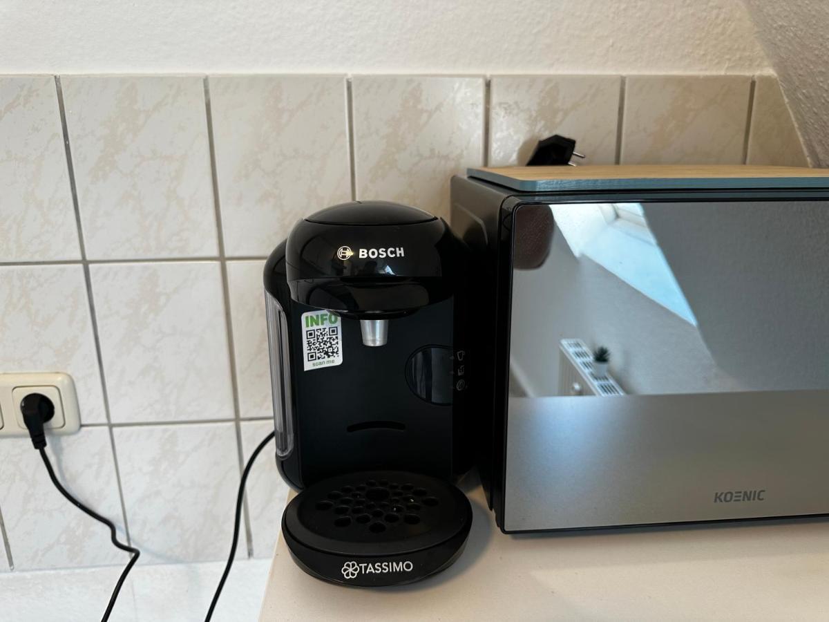 A&V Apartments Schoene Dachgeschoss Wohnung Apt Sterne Gelsenkirchen Bagian luar foto